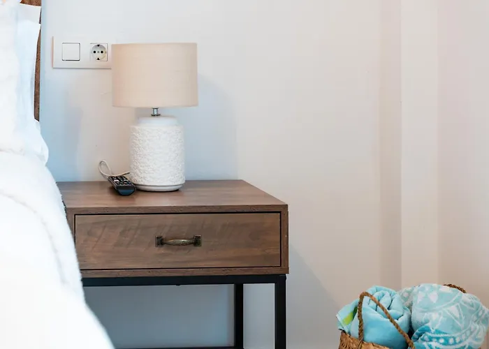 Martin's Place 80 Mts To アパート フエンヒロラ