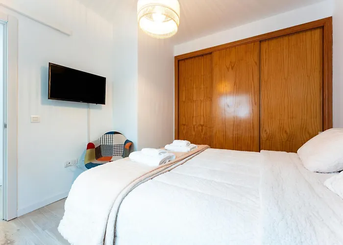 Martin's Place 80 Mts To * フエンヒロラ