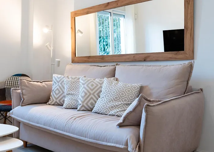 Martin's Place 80 Mts To Фуэнхирола